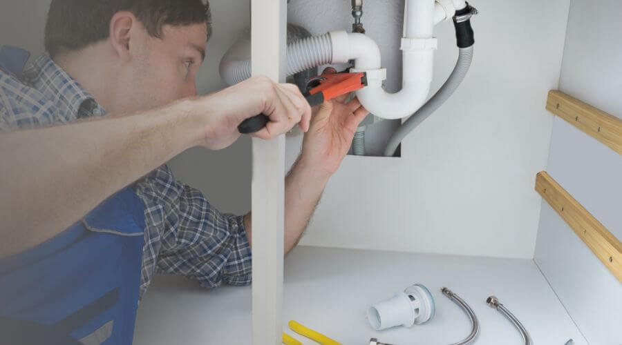 Expert burst pipe repair services in Rosendale, MO